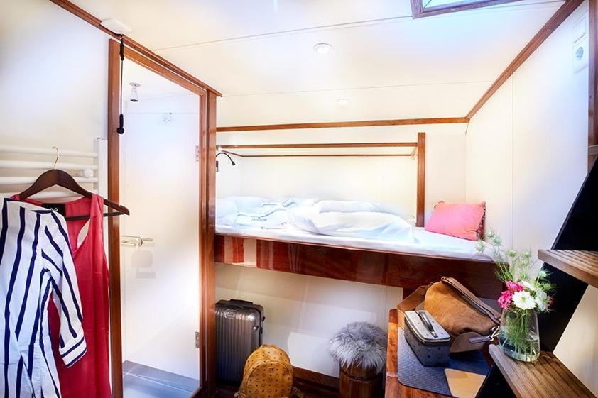 Segelschiff Loth Lorien Bådhotel 3*