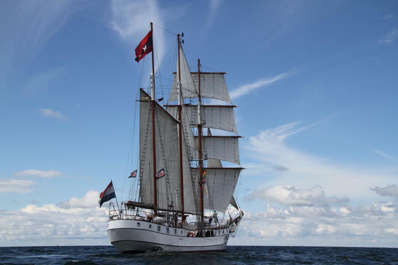 Segelschiff Loth Lorien Bådhotel