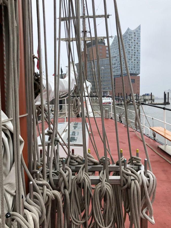 Segelschiff Loth Lorien Bådhotel Hamborg